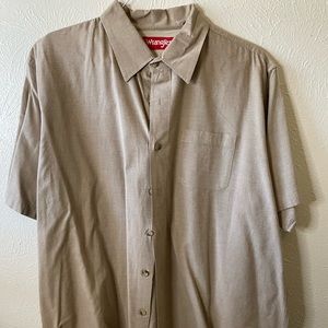 Men’s Wrangler short sleeve shirt